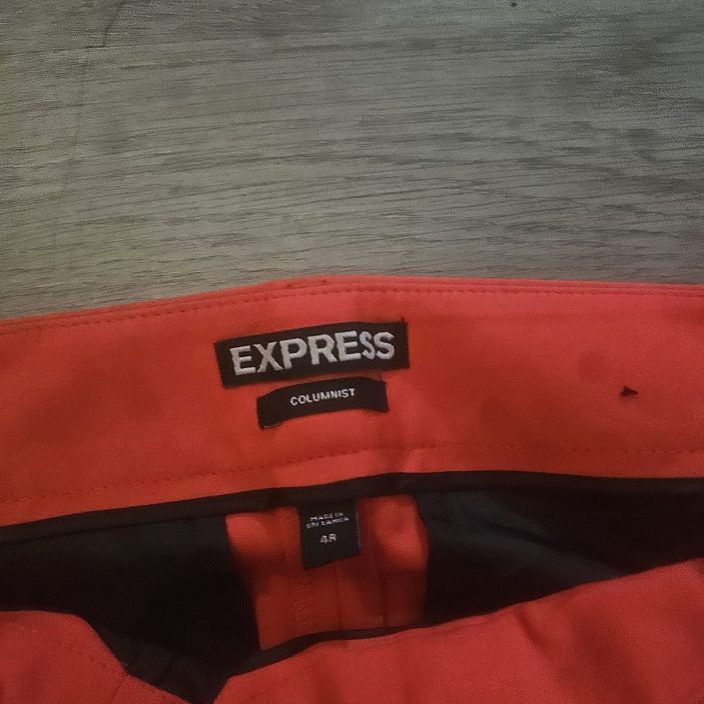 🌿EXPRESS Bold Red Trousers - Picture 3 of 4